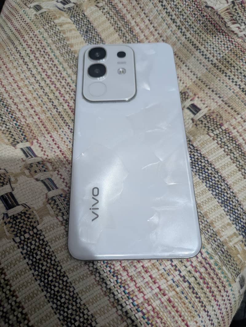 vivo y29 4