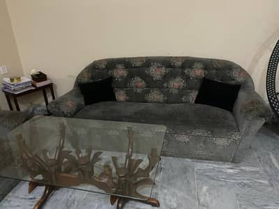 use sofa set 5 seater Eden valley Faisalabad