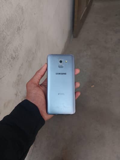 Galaxy J6 (3/32)