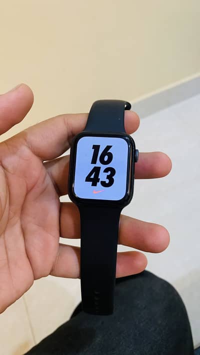 Apple watch series 5 nike edition 10/9