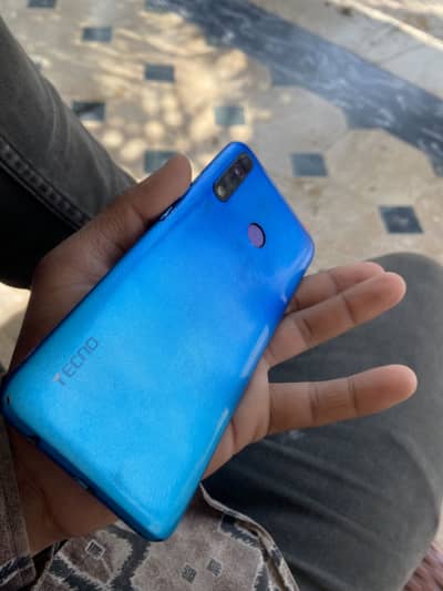 Tecno Camon 12 Air 4gb ram 64gb memories