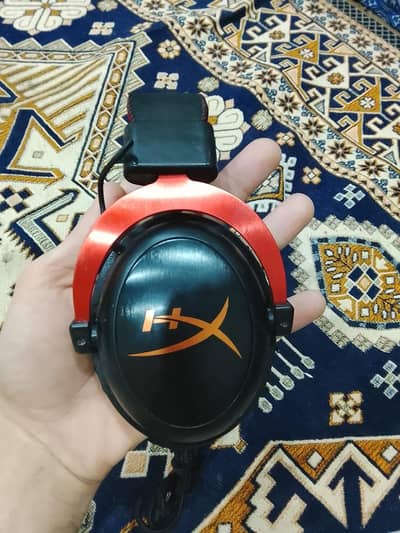 hyperx cloud 2 head phones