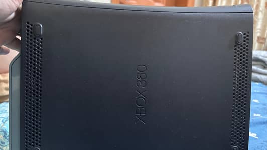 X box 360 with wired controller 250 gb