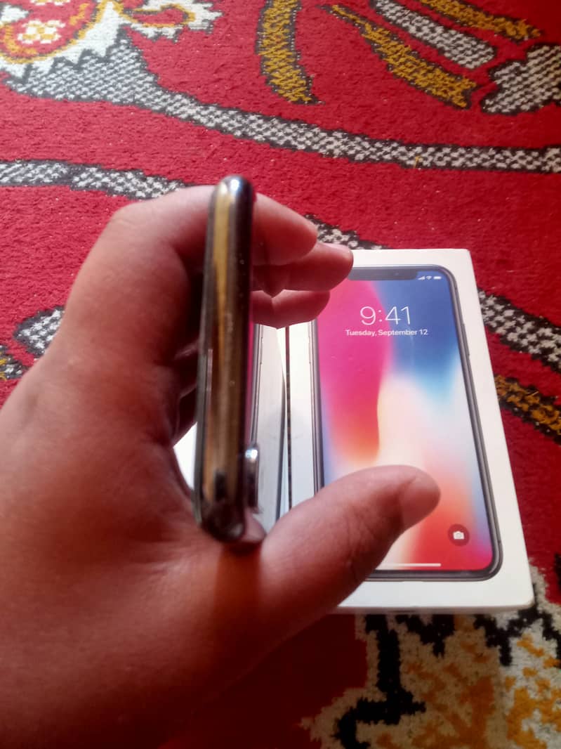 Apple iPhone X 2