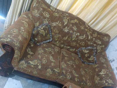 bilkul new hai Ghar shift ki wja se sale Kar rhy