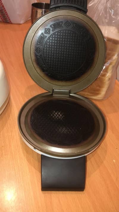 Waffle maker wraps maker  machine made in Germany