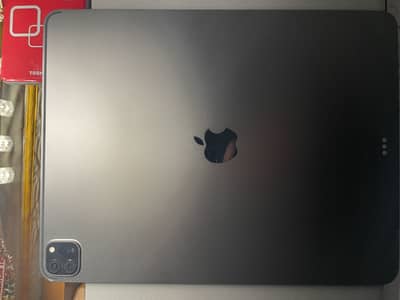 iPad Pro (12.9-inch) (4th generation)