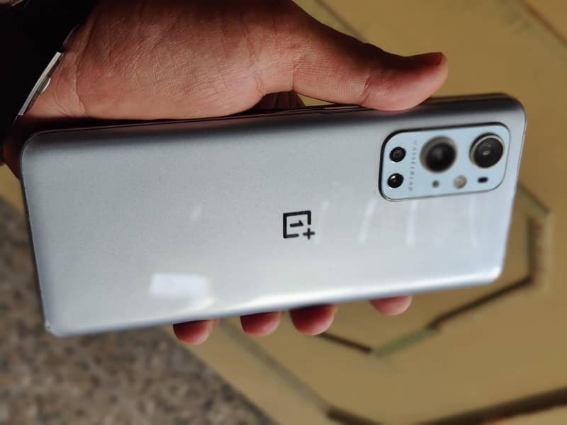 Oneplus 9 pro 1