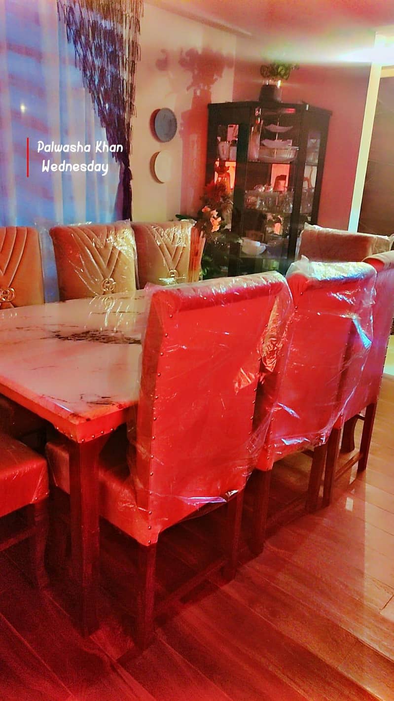 8 chairs Dining table 0