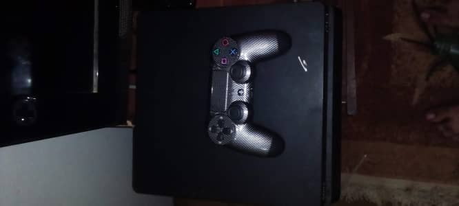 Sony PS4 slim clean condition