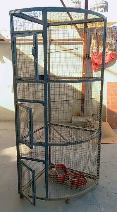 Corner Cage suitable for Australian Parrots, Love Birds etc