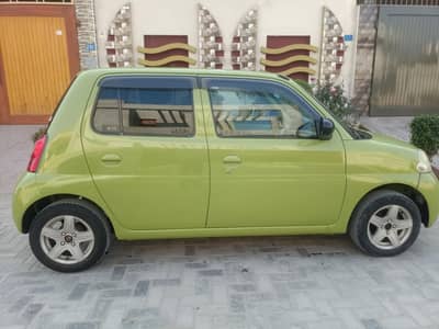Daihatsu Esse Japanese Green Colour