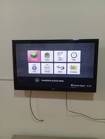 LG TV 44 Inches  for Sale