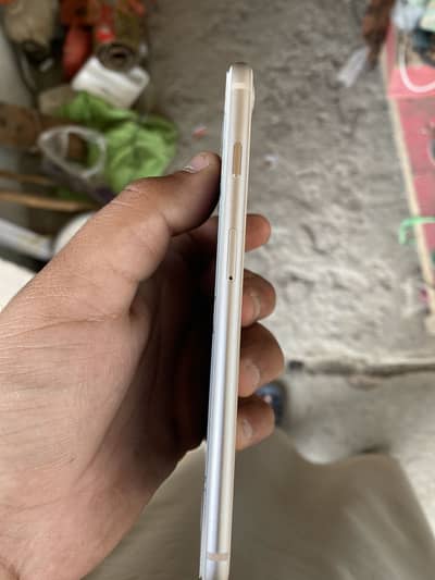 iPhone 8plus only minorrrr back brake