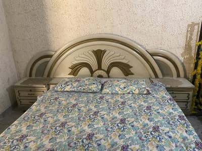 Bed set,side tables,dressing,bartan almari