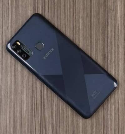 Infinix hot 9 play 4 64gb