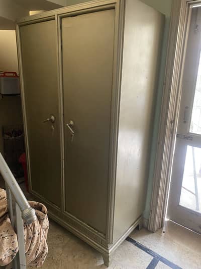 Original streel safe almari