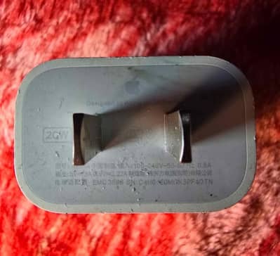 Apple orignal charger 20/15/10 watt (5000 per pce).