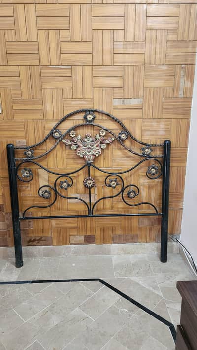 Heavy Rod Iron 2 Queen size beds