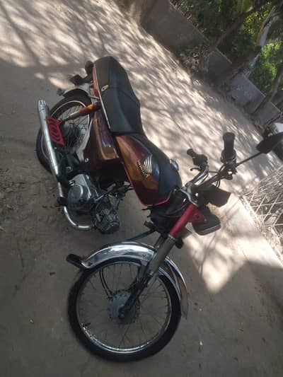 Honda CD70 OLD is GOLD