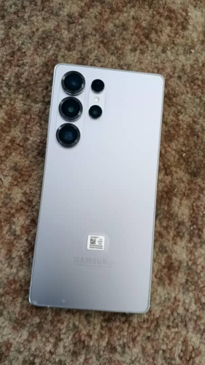 samsung s25 ultra 12/512 10/10 [2 month e sim available]
