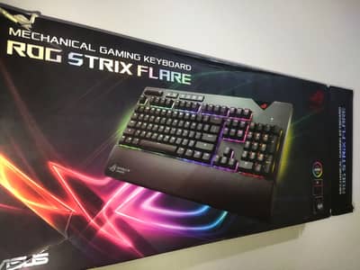 ASUS ROG Strix Flare Full RGB Mechanical Keyboard! Excellent Condtion