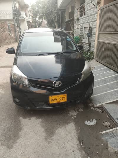 Toyota vitz 2011 model 13 ki imp