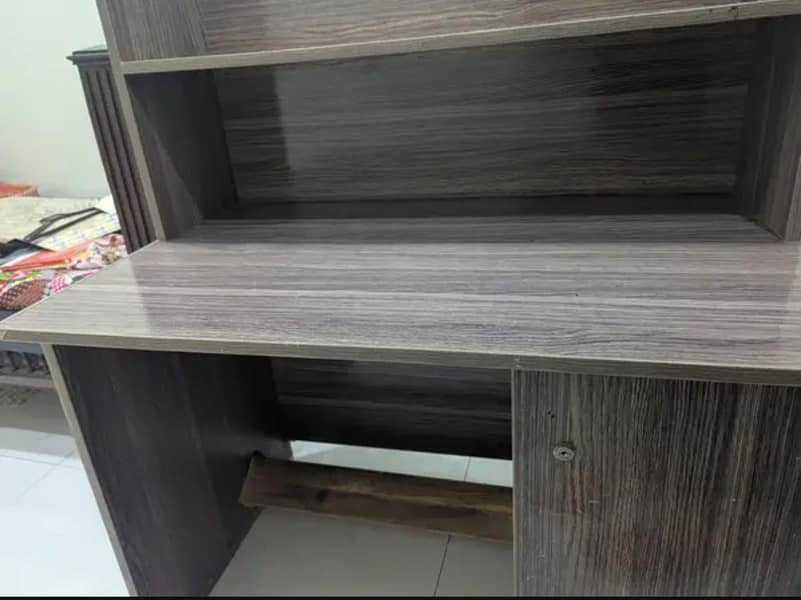 study table or work table(workstation) 2