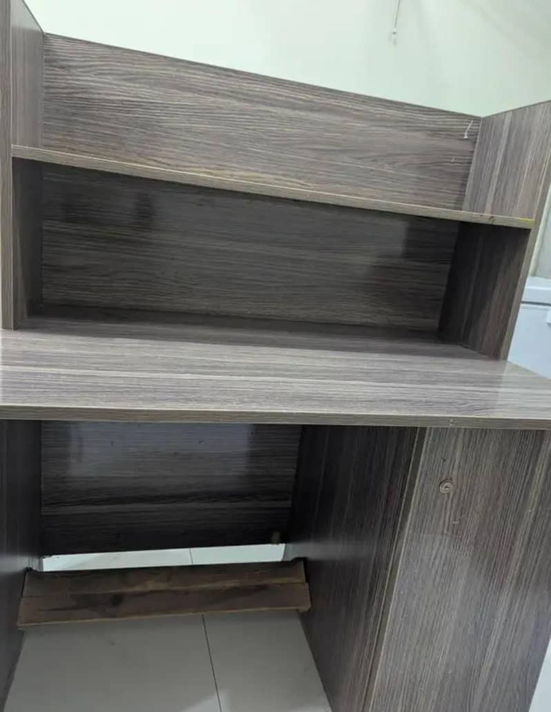 study table or work table(workstation) 4