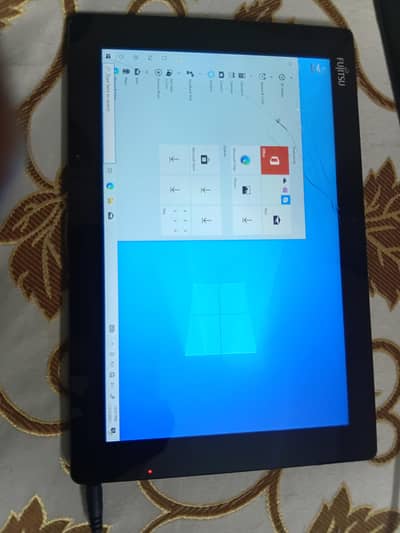 fujitsu tablet glass break but display 9/10