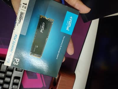 Crucial 1tb nvme , Samsung 500 gb nvme
