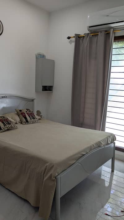 Elegant Light Grey double bed/Queen size Bed frame/Stylish Grey bed