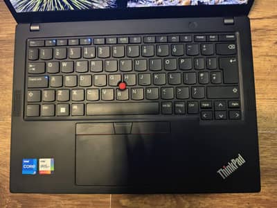 Thinkpad x13 gen4 13th Gen i5 16gb/1tb