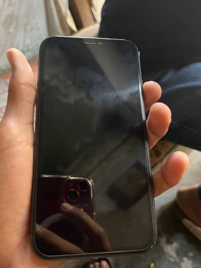 iphone 11 black color 10/10 Factory unlocked Esim life time chalegi