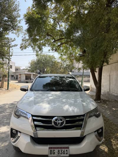 Toyota Fortuner 2018 push start,available in Karachi