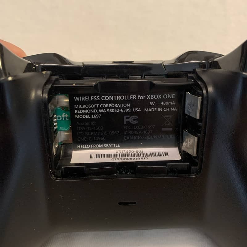 XBOX ONE Controller (1697) 4