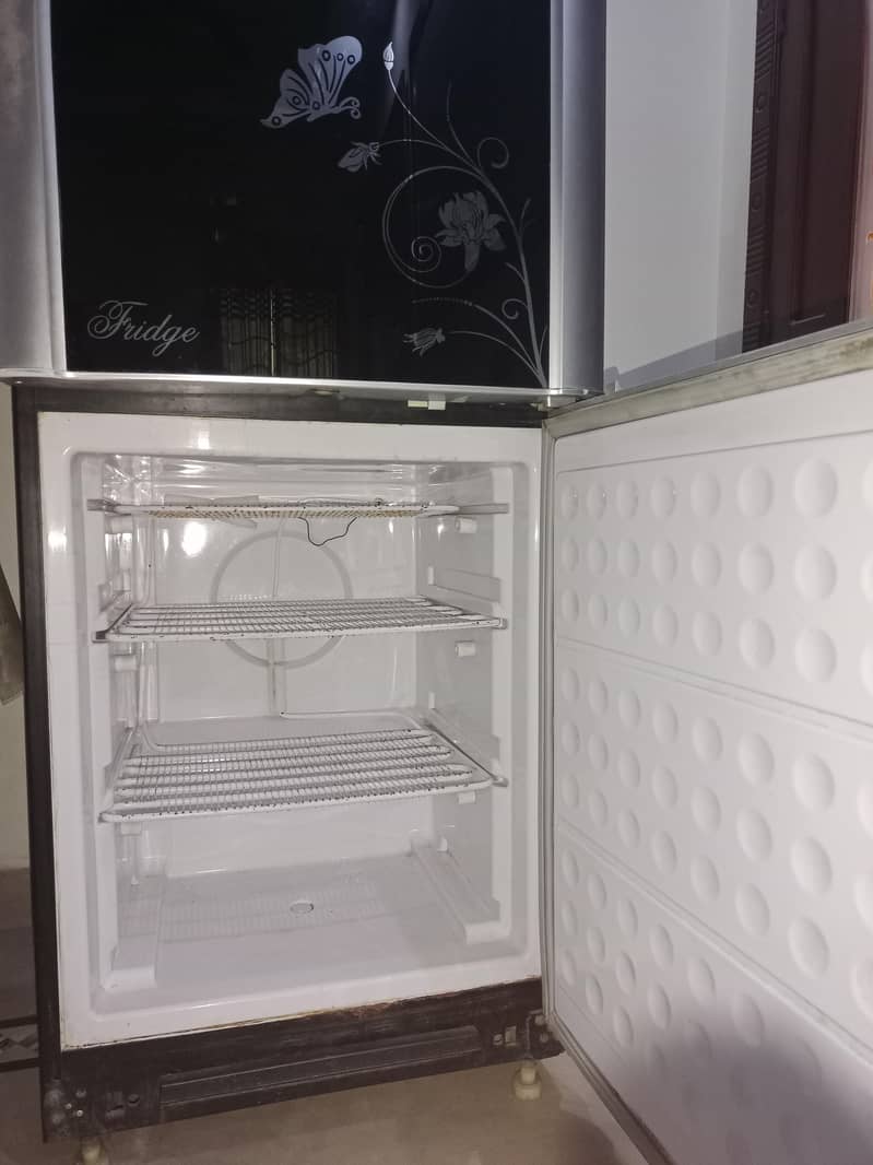 Waves Refrigerator 2