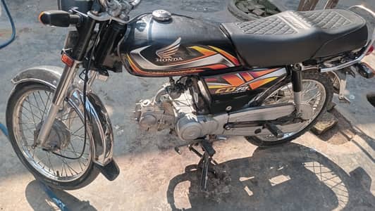 honda70cc22model total genuine urgent sale baio on spot