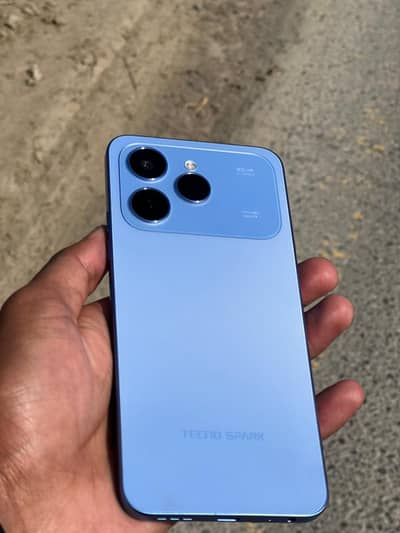 Tecno spark 40 6/128 complete box