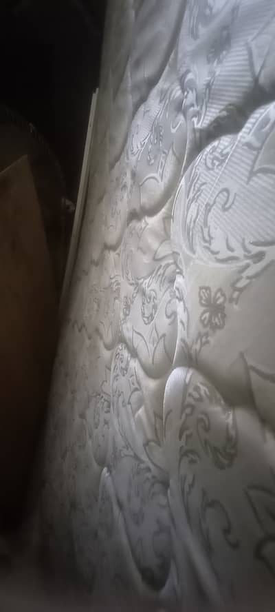 Master crest spring mattress