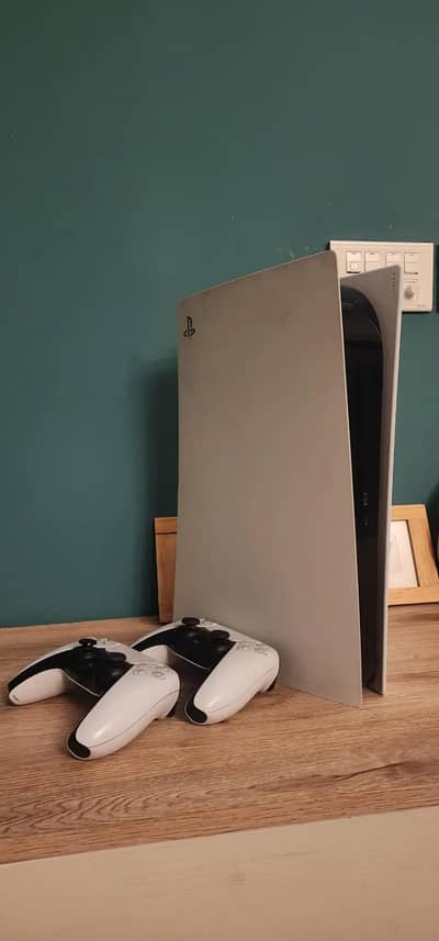 PS5 Pro 2TB Disc Edition - Like New | With 6 Discs + PS Plus