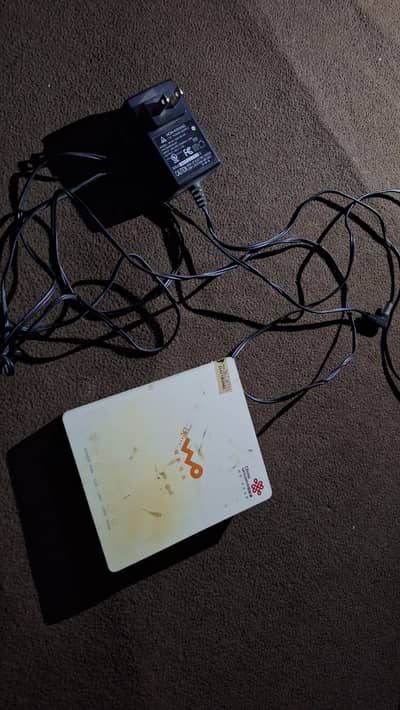 Fiber device with Tenda Wifi router working condition