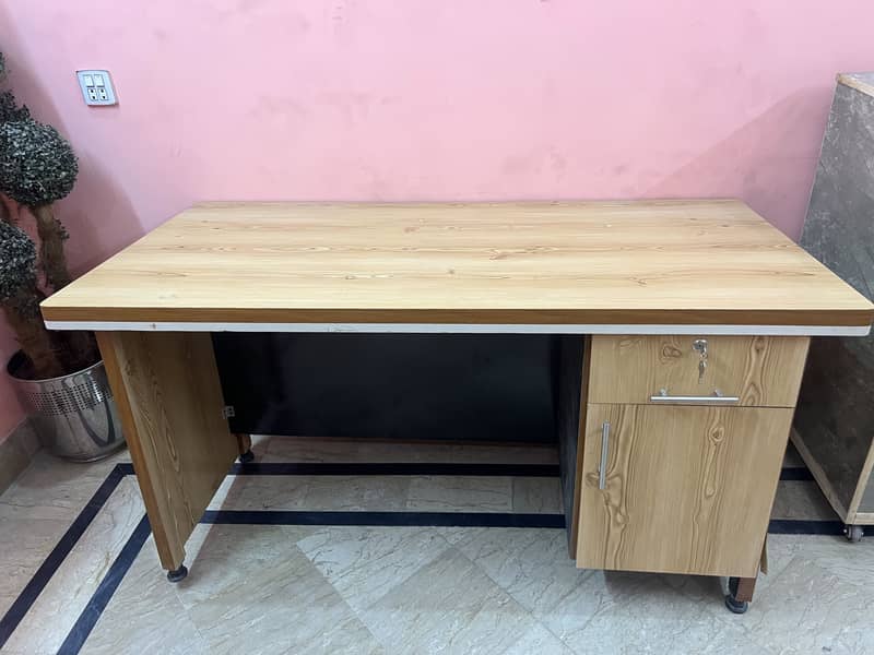 Office Table 4