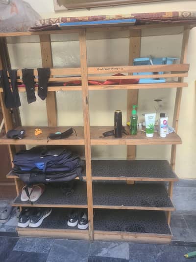 dakh le ap ke samne.  ha koi masla ni h  pure wood