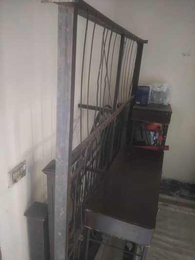 Iron Bed King size