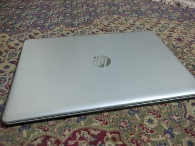 i 7 8th generation  16gb ram 500gb SSD