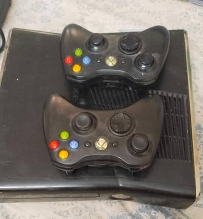 xbox 360 with 2 controllers