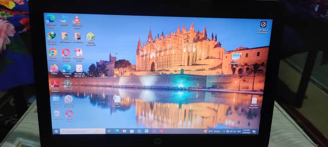 HP EliteBook 820 G2 Core i7 / 4GB RAM / 256GB SSD / Slim Laptop