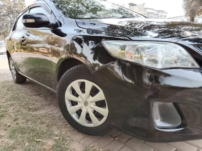 Gli 2011 new light first owner car