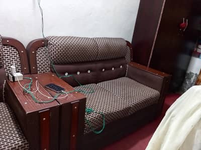 6 seater sofa set and bed set as well in good condition